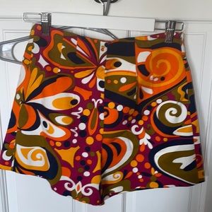 Zara fun patterned high waist short